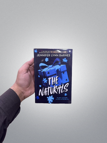 THE NATURALS by Jennifer Lynn Barnes